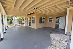 5206 6th Ave Dr W, Bradenton, FL 34209 - Photo 5