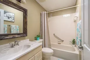 1023 Lake Avoca Pl, Tarpon Springs, FL 34689 - Photo 19