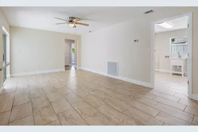 4412 Orangewood Loop E, Lakeland, FL 33813 - Photo 13