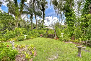 10904 Hackney Dr, Riverview, FL 33578 - Photo 7