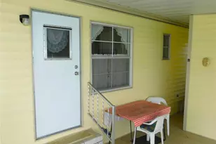 36934 Beth Ave, Zephyrhills, FL 33542 - Photo 25