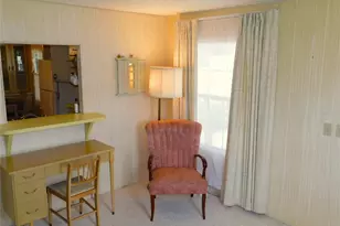 36934 Beth Ave, Zephyrhills, FL 33542 - Photo 23