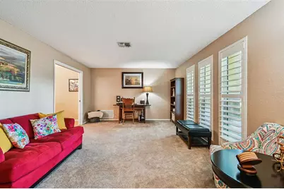 12801 Kimberly Oaks Circle, Largo, FL 33774 - Photo 5