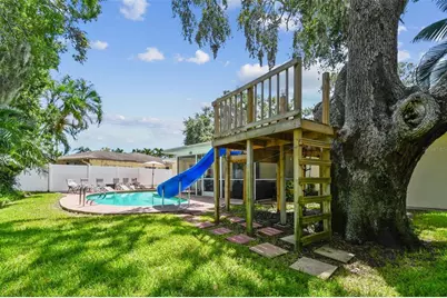 12801 Kimberly Oaks Circle, Largo, FL 33774 - Photo 47