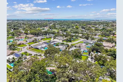 12801 Kimberly Oaks Circle, Largo, FL 33774 - Photo 53