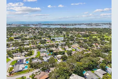 12801 Kimberly Oaks Circle, Largo, FL 33774 - Photo 55