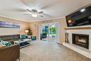 12801 Kimberly Oaks Cir, Largo, FL 33774 - Photo 19