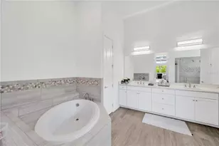 832 Manns Harbor Dr, Apollo Beach, FL 33572 - Photo 47