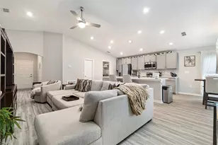 6436 Pebblebrooke Wy, Zephyrhills, FL 33541 - Photo 9