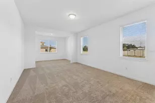 37315 Gunnison Dr, Zephyrhills, FL 33540 - Photo 9