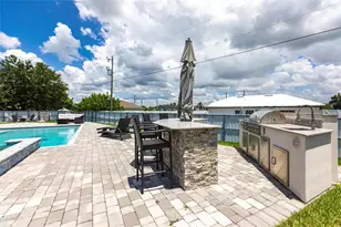 217 SW 10th Pl, Cape Coral, FL 33991 - Photo 43