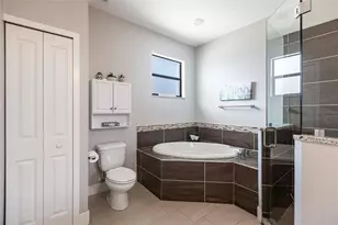 217 SW 10th Pl, Cape Coral, FL 33991 - Photo 23
