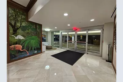 1 Beach Drive SE #911, Saint Petersburg, FL 33701 - Photo 3