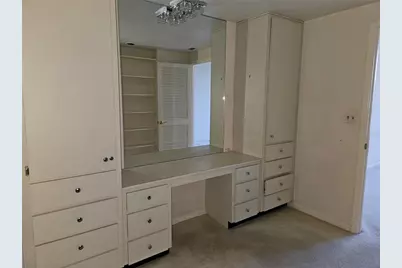 1 Beach Drive SE #911, Saint Petersburg, FL 33701 - Photo 17