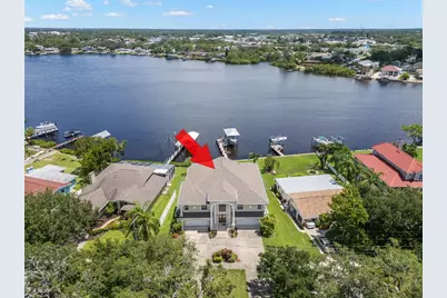 636 Bayshore Drive, Tarpon Springs, FL 34689 - Photo 1