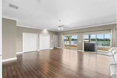 636 Bayshore Drive, Tarpon Springs, FL 34689 - Photo 57