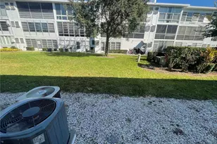 8555 112th St, Seminole, FL 33772 - Photo 19