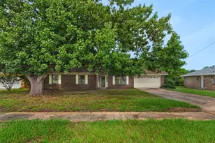 228 Lakeside Ln, Mary Esther, FL 32569 - Photo 1