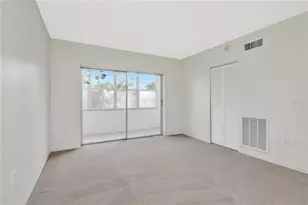 7321 Central Ave, Saint Petersburg, FL 33710 - Photo 17