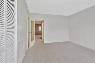 7321 Central Ave, Saint Petersburg, FL 33710 - Photo 19