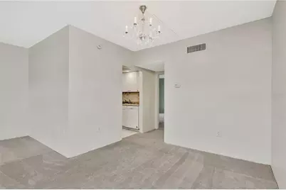 7321 Central Avenue #303, Saint Petersburg, FL 33710 - Photo 9