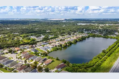 11310 Southwind Lake Drive, Gibsonton, FL 33534 - Photo 5
