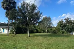 Bay Dr, Gibsonton, FL 33534 - Photo 11