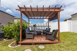 10235 Carloway Hills Dr, Wimauma, FL 33598 - Photo 19