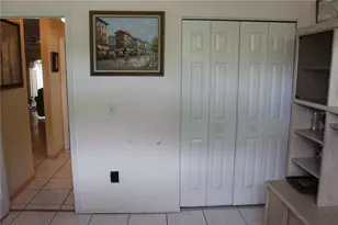 1213 Sweet Gum Dr, Brandon, FL 33511 - Photo 9