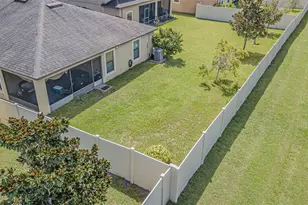 10115 Count Fleet Dr, Ruskin, FL 33573 - Photo 37