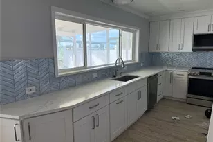 590 Belle Point Dr, Saint Pete Beach, FL 33706 - Photo 3