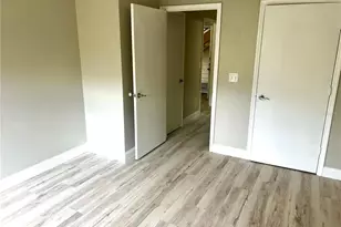 11901 4th Street N, Saint Petersburg, FL 33716 - Photo 9