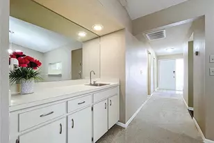 2020 Lakeview Dr, Clearwater, FL 33763 - Photo 21