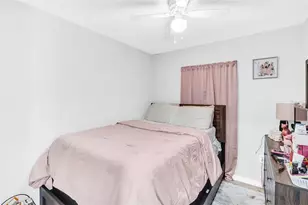 1430 29th St S, Saint Petersburg, FL 33712 - Photo 31