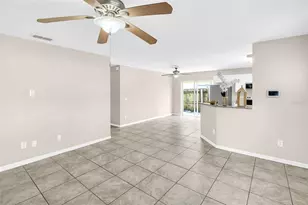 1430 29th St S, Saint Petersburg, FL 33712 - Photo 3