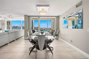 736 Island Way, Clearwater Beach, FL 33767 - Photo 9