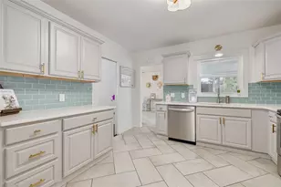 2400 9th Ave N, Saint Petersburg, FL 33713 - Photo 13