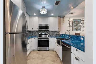 6250 Holmes Boulevard #71, Holmes Beach, FL 34217 - Photo 9