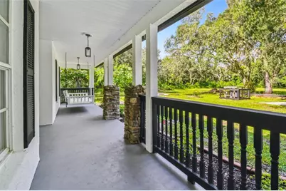 2513 N Valrico Road, Seffner, FL 33584 - Photo 11