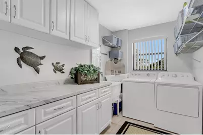 8186 Terrace Garden Drive N #101, Saint Petersburg, FL 33709 - Photo 49