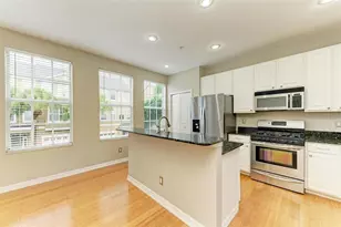 2926 Bayshore Pointe Dr, Tampa, FL 33611 - Photo 21