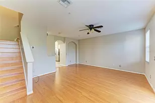 3047 Pointeview Dr, Tampa, FL 33611 - Photo 19