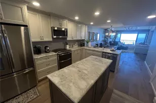 7100 Sunset Way, Saint Pete Beach, FL 33706 - Photo 5