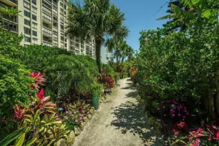 7100 Sunset Way, Saint Pete Beach, FL 33706 - Photo 69