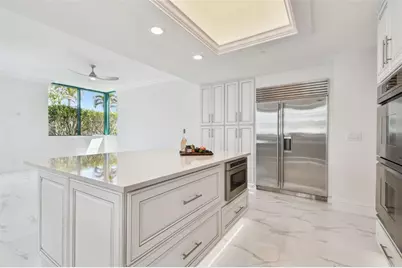 1560 Gulf Boulevard #306, Clearwater Beach, FL 33767 - Photo 9
