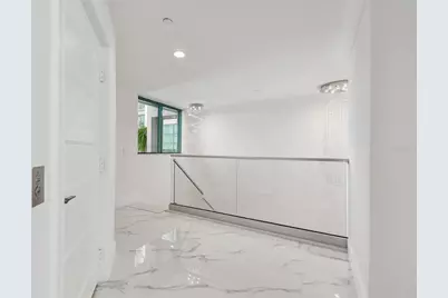1560 Gulf Boulevard #306, Clearwater Beach, FL 33767 - Photo 13