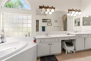 18118 Diamond Cove Ct, Tampa, FL 33647 - Photo 15