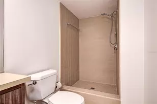 48 Country Club Dr, Largo, FL 33771 - Photo 19