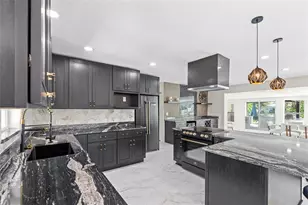 4440 Huntington St NE, Saint Petersburg, FL 33703 - Photo 3