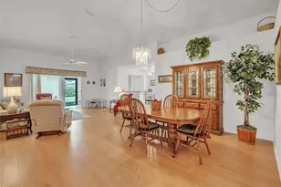 2237 Mayfield Palms Ln, Sun City Center, FL 33573 - Photo 7